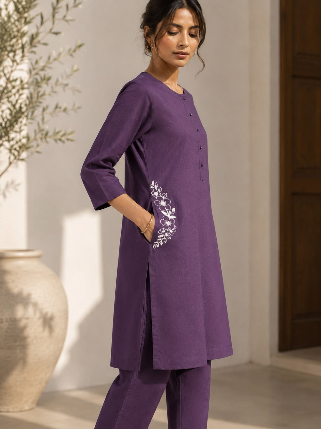 Violet Garden Linen Set